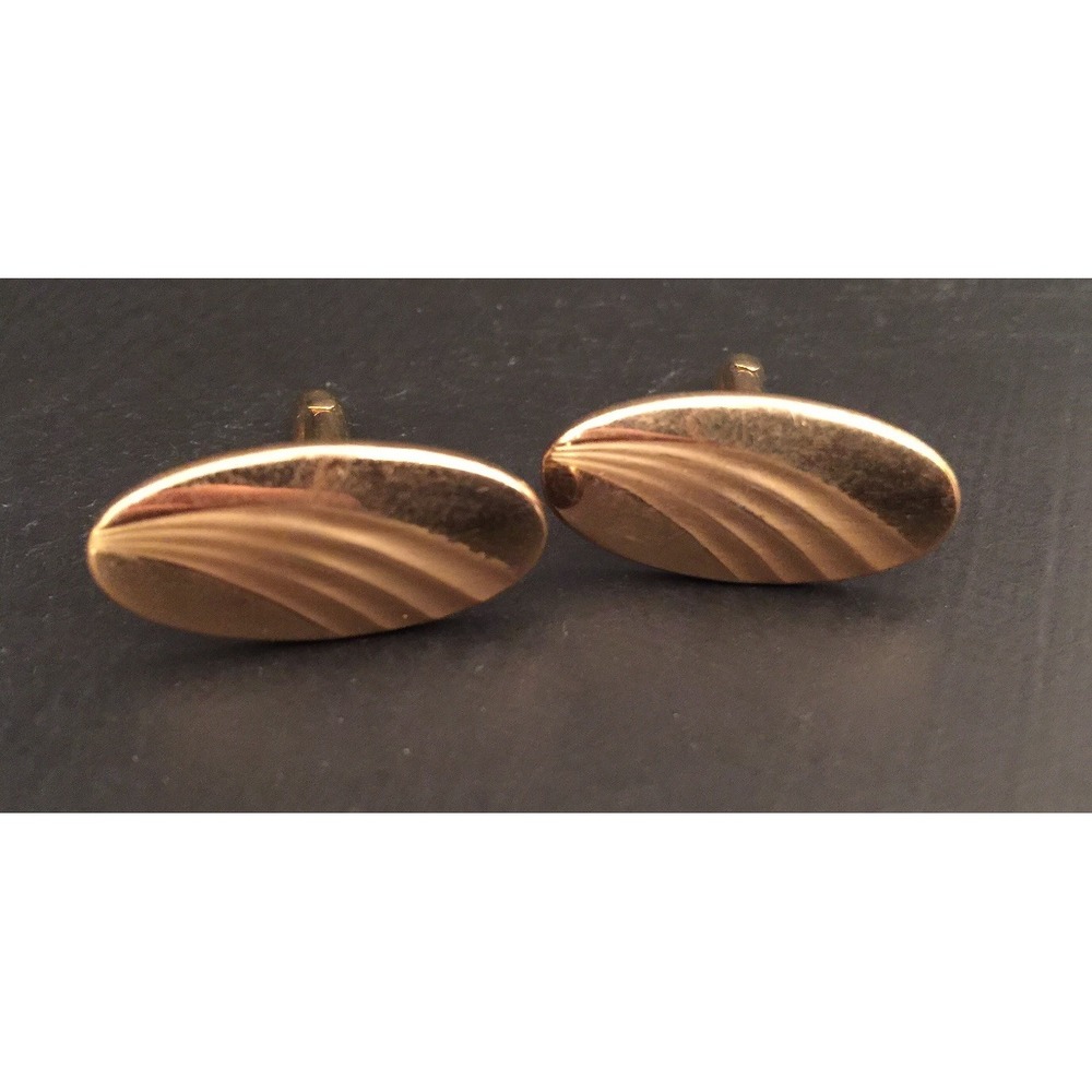 Goldtone Signed Swank Cufflinks Oval Shape Frosted Detail  Bulletback Lever